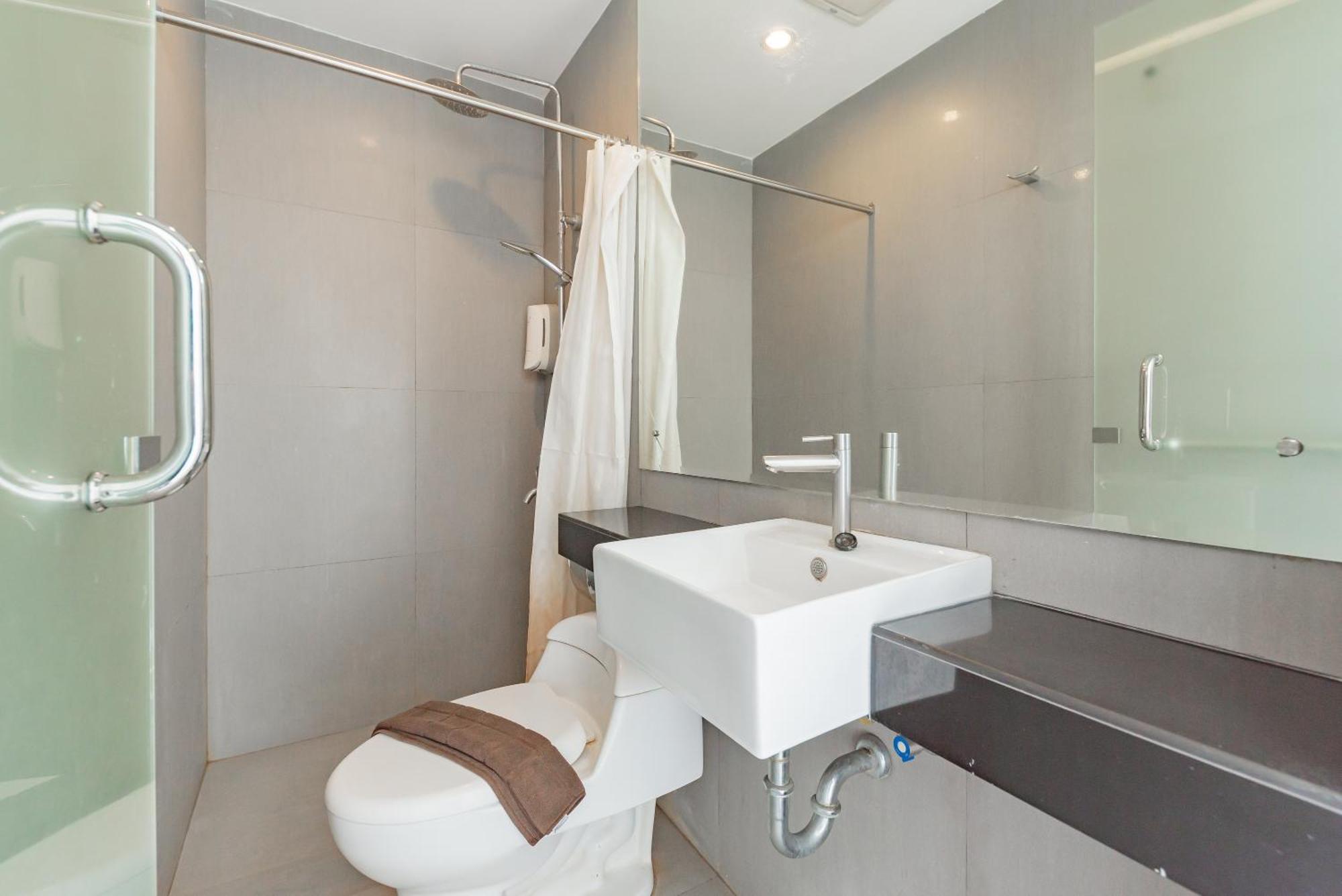Sans Hotel Diemdi Kiaracondoong Bandung Exteriör bild