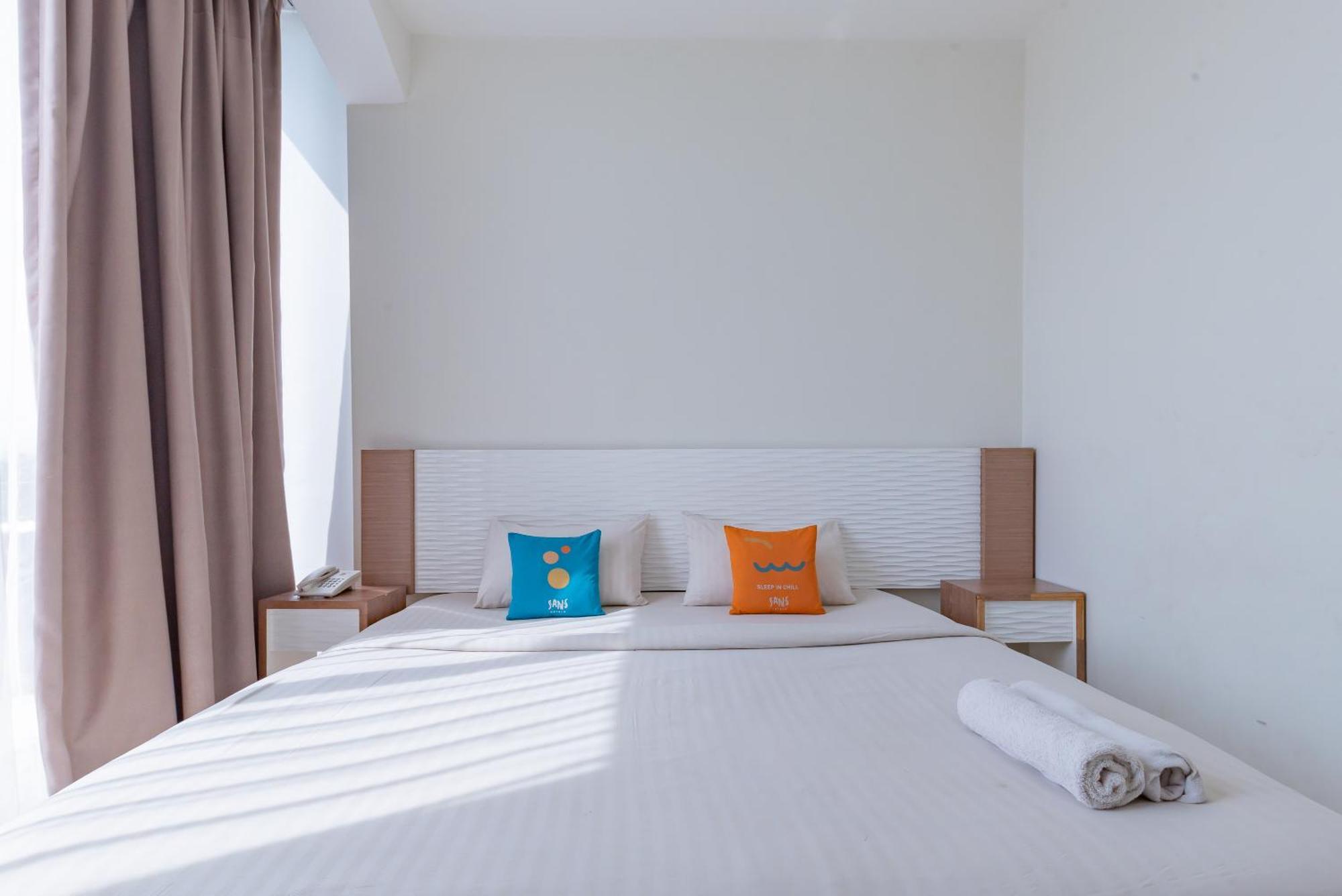 Sans Hotel Diemdi Kiaracondoong Bandung Exteriör bild
