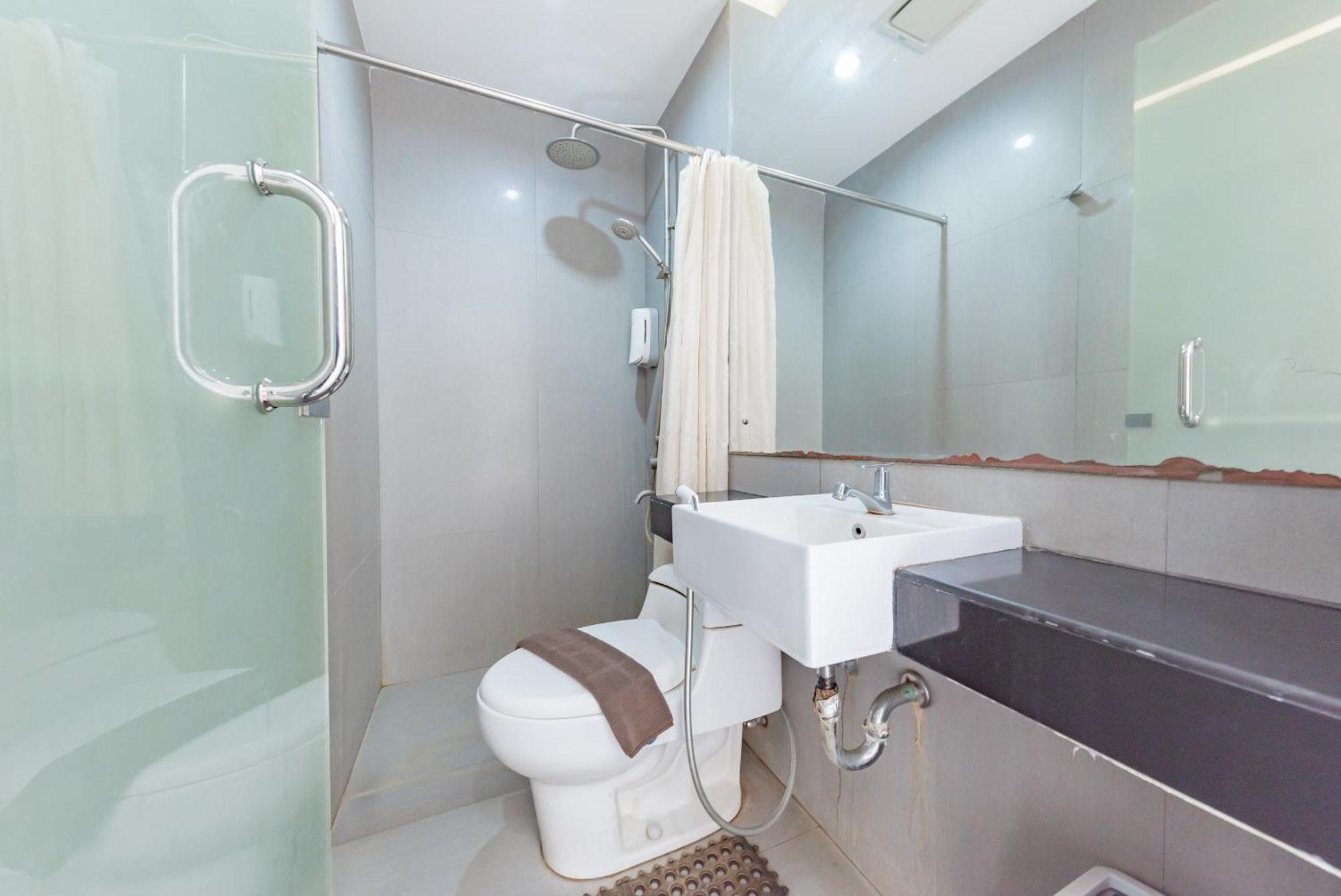 Sans Hotel Diemdi Kiaracondoong Bandung Exteriör bild